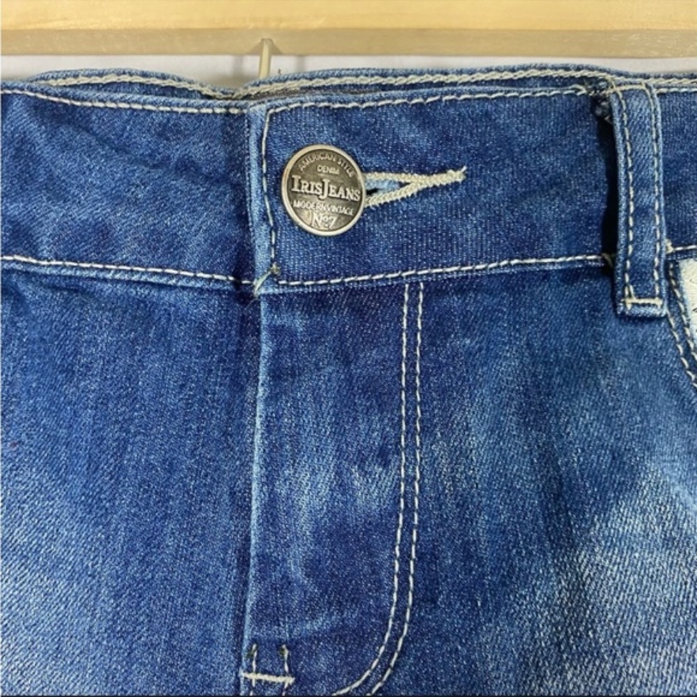 American‎ Style Iris Jeans Shorts Cutoff Lace Detail Distressed Frayed - Picture 6 of 8